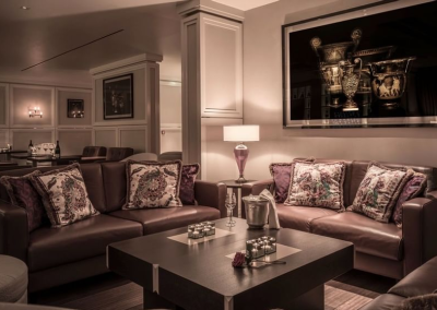 Custom-made-hospitality-furniture-versace-hotel