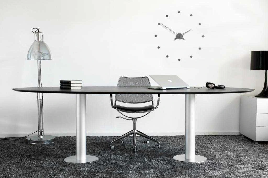 High-quality-Office-minimalisic-furniture